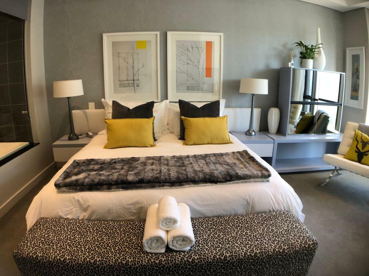 Sandton Skye Suites Йоханнесбург Экстерьер фото