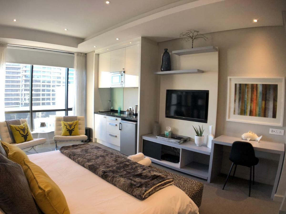 Sandton Skye Suites Йоханнесбург Экстерьер фото